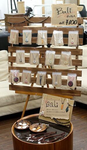 札幌 バリ雑貨 バリネックレス ビーズネックレス チョーカー 木製 ウッド アジア 民族 バリ輸入品 福助 元町店 元町のリサイクルショップの無料広告 無料掲載の掲示板 ジモティー