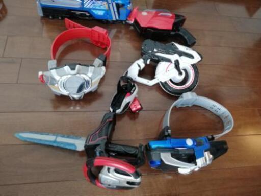 バラ売りも出来ます　仮面ライダー変身ベルト一式　ドライブ