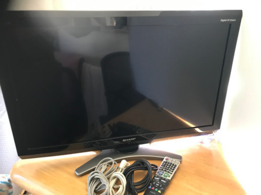 2010年製 美品 SHARP シャープ AQUOS アクオス 32v型 液晶テレビ LC-32E7