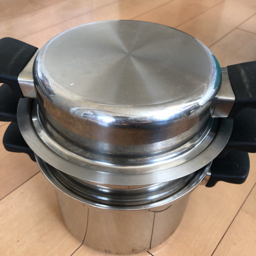 Amway 4lシチュー鍋 仕切り板 万能カップ モコ 荻窪のおもちゃの中古あげます 譲ります ジモティーで不用品の処分