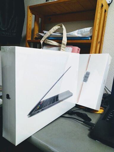 新しいMacBook Proのモデル 新品