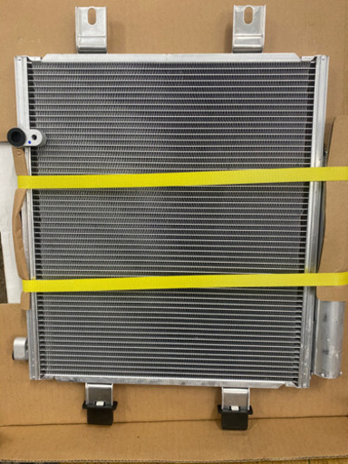 L575Sムーブコンテ　エアコンコンデンサー