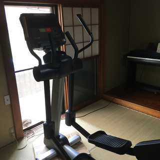 ライフフィットネス 0CMY5 【GOコンソール】業務用クロストレーナー】◆トータル・ボディ・ワークアウト ※Life Fitness