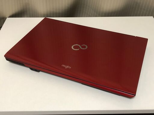 おしゃれな赤黒ツートンカラーのFujitsu製ノート】Core i3-3120M