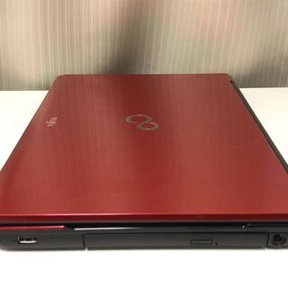 おしゃれな赤黒ツートンカラーのFujitsu製ノート】Core i3-3120M