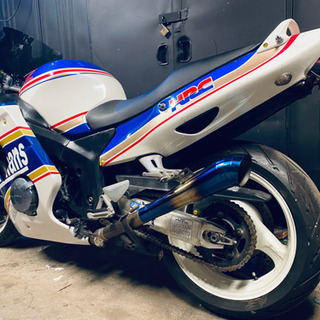 大人気のCBR1100XXロスマンズカラー‼︎車検付！売り切り。