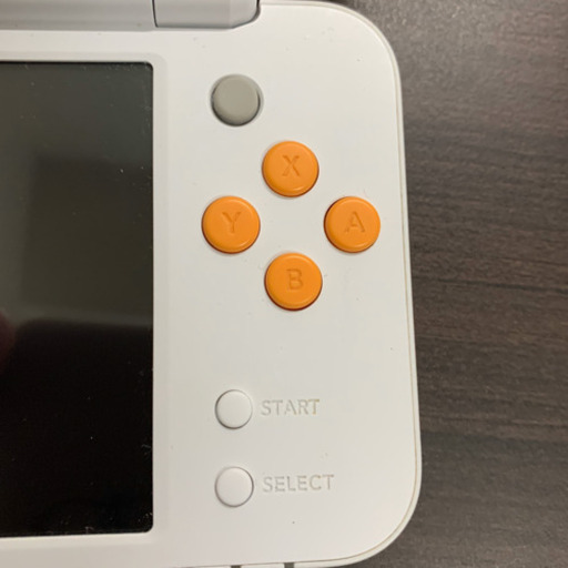 Newニンテンドー2DS LL ホワイト×オレンジ 【中古品