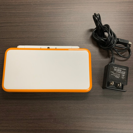 Newニンテンドー2DS LL ホワイト×オレンジ　売ります！