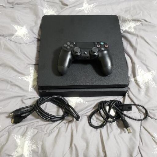 PlayStation 4 1TB CHUー2000B ブラック
