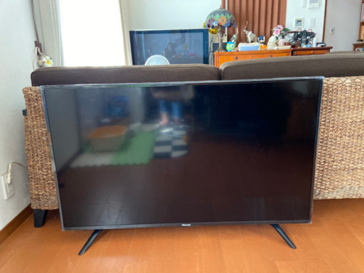 テレビ　50インチ