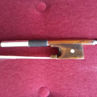 超軽量の◇ビｲヨーム・スタイルのOLD弓 4／4用◇