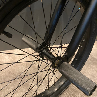 すみません別アプリにて売れてしまいました。申し訳ございません。【中古品美品】BMX ブラック 20インチ
