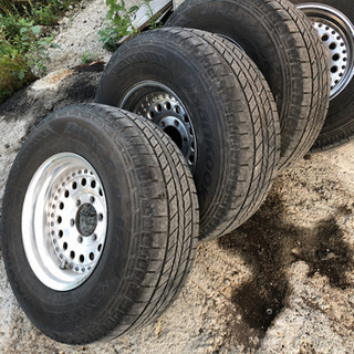 ランクル パジェロ １５インチ 139.7 夏タイヤ付き