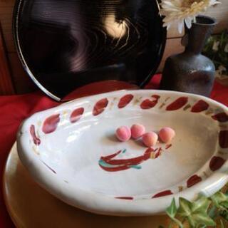 【値下げしました★ 】陶器 赤絵 金彩  オーバル皿  盛皿 深皿