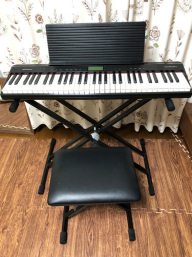 【値下げ】電子ピアノ　Roland 61鍵キーボード GO-61P  ピアノ台・イスセット