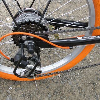 折り畳み自転車　２０インチ　フレームはスチール　ほぼ新車。 折り畳み自転車 20インチ フレームはスチール ほぼ新車。