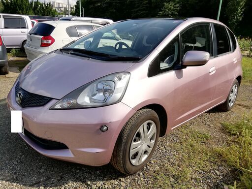 ピンクメタリックのフィット3万キロ 燃費も良くて車検2年渡し 点検済 ムーンルーフ付き Btj On Net 登戸のフィットの中古車 ジモティー