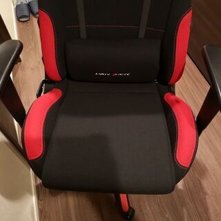 【超新品同様】DXRacer DXR-BKN ゲーミングチェア　フォーミュラシリーズ