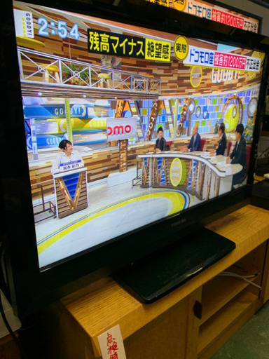 TOSHIBA 32インチ　液晶テレビ　2011年製　中古　リモコンなし