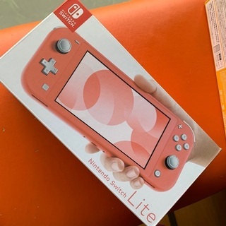 新品未使用 Nintendo Switch Lite Coral