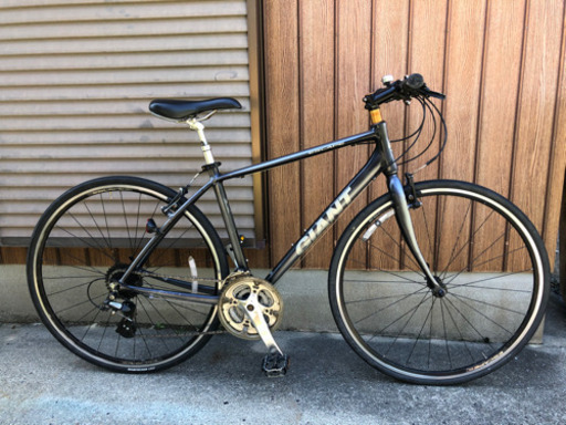 GIANT ESCAPE R3  クロスバイク　自転車