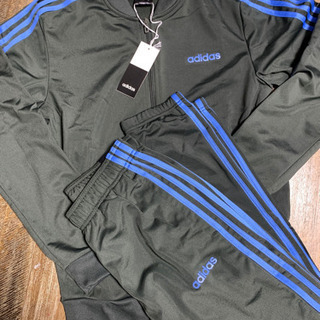 　お話中　新品　未使用　adidas ジャージ上下　メンズ　M