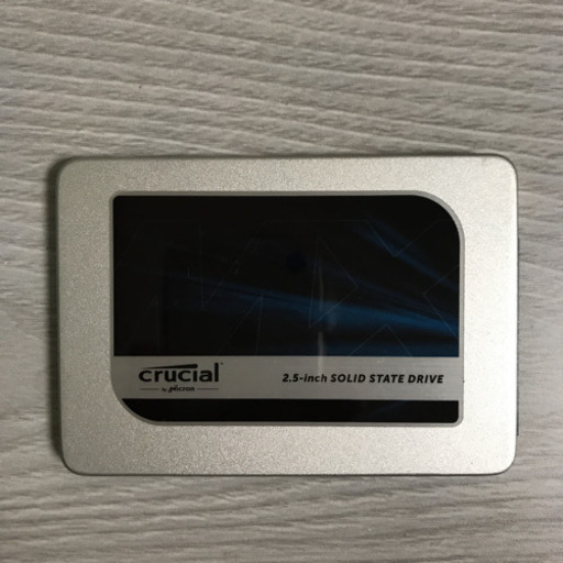 内蔵 crucial SSD 1TB ハードディスク 中古美品