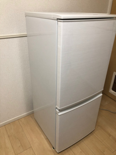 SHARP 冷蔵庫 137L 美品 SJ-D14C-W