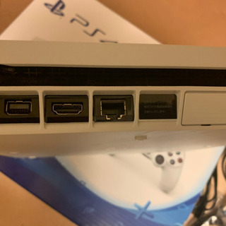 薄型現行PS4 CUH-2200AB02 白 500GB