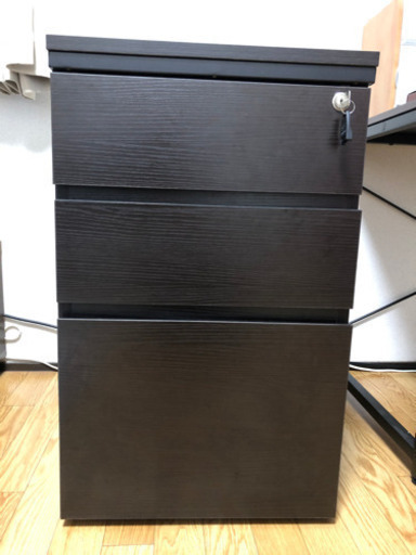 【ほぼ新品】サイドキャビネット 色(ダークブラウン)