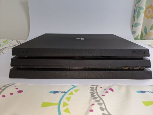 PS4 Pro CUH-7000BB01