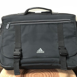 新品！adidas バッグ