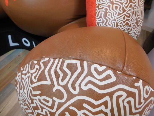 展示品 COACH×Keith Haring 巨大テディベア レザー 専用台座付き 展示品 COACH×Keith Haring 巨大テディベア レザー 専用台座付き