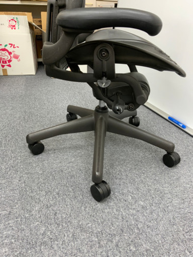 herman miller チェアー　1047