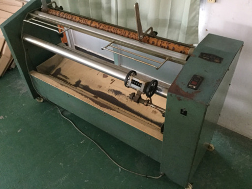 中古　古い　巻き取り機　検長機　１００V　幅170　　奥行52　　高さ111　 （ｃｍ）　巻取機　生地　布地　検反機 中古 古い 巻き取り機 検長機 100V 幅170 奥行52 高さ111 （cm