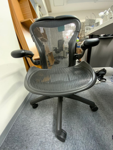 herman miller チェアー　1051