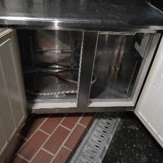 お得！！飲食店　業務用　冷蔵庫