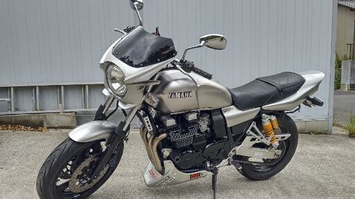 YAMAHA　XJR400