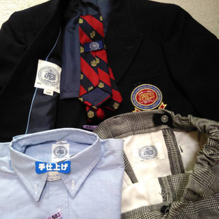 Jプレス/J.PRESS 130cm 子供用スーツ一式(エンブレム付き、クリーニング済み) Jプレス/J.PRESS 130cm 子供用スーツ一式(エンブレム付き