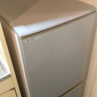 シャープ　ノンフロン冷凍冷蔵庫　２０１０年製