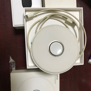 今日明日まで]アップルウォッチ / apple watch series2 + 磁石式充電器付属