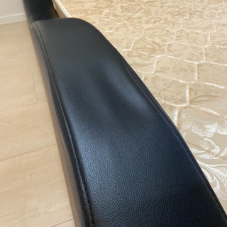 レザー調ダブルベット