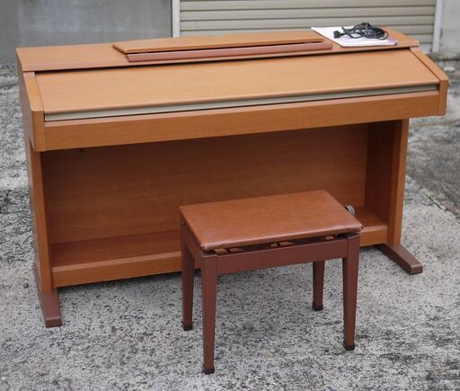 ヤマハ 電子ピアノ Clavinova クラビノーバ CLP-130C グレードハンマー鍵盤 88鍵盤 椅子付 動作品
