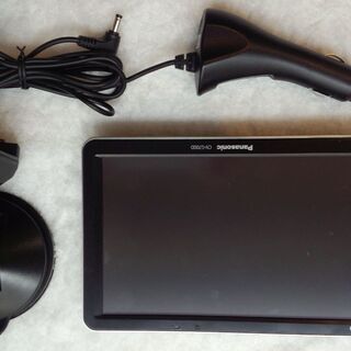 【お話中】Panasonic CN-G700D SSDポータブルカーナビ ７インチ ワンセグ