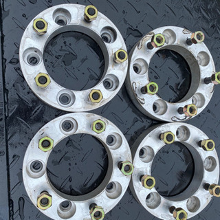 ジムニーで使用していたワイトレ 30ミリ ハブナット付けます。