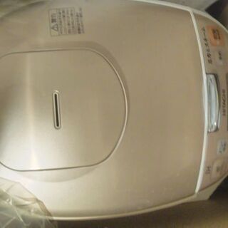 値下げ 中古 日立炊飯器 RZ-TS103M おまけつき