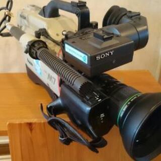 SONY業務用ビデオカメラ3CCD  DXC-M7
