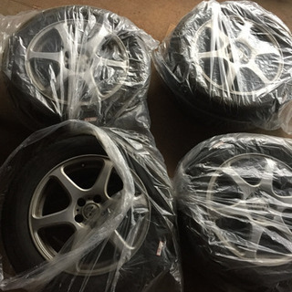 【お取引き先決定しました】スタッドレスタイヤ195/60R16(1シーズンのみ使用)