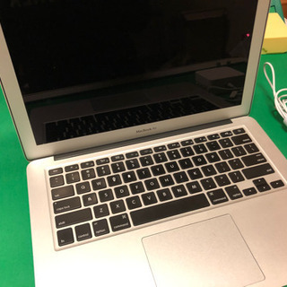 MacBook AIR 2013モデル 13インチ（充電器付）