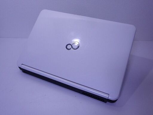 ☆綺麗☆学生・初心者へおススメ!スリム型PC・WEBカメラ搭載